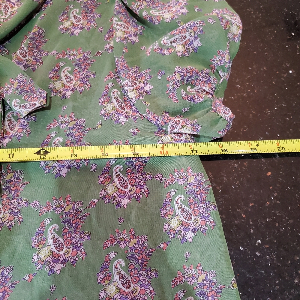 2 for 12$👈M. C. Green Sheer Top - Picture 4 of 8